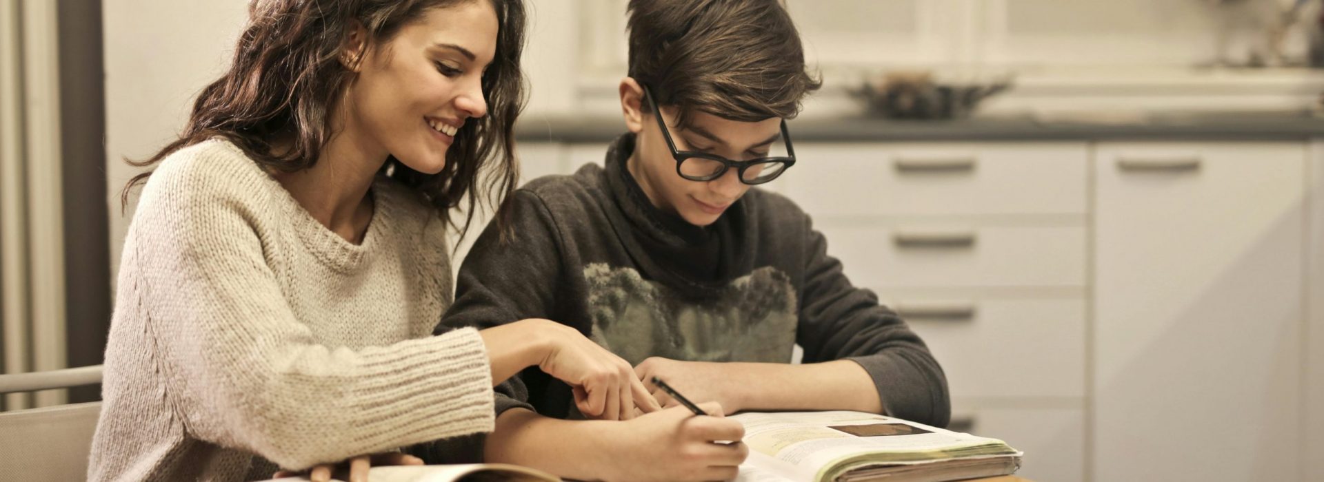 Image of tutor and tutee